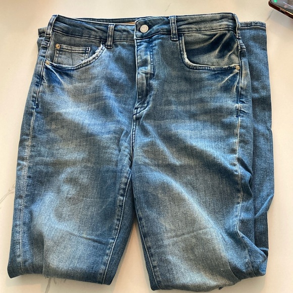 Pilcro Ripped Flare Jeans: The Icon-Size 30 - Picture 3 of 7